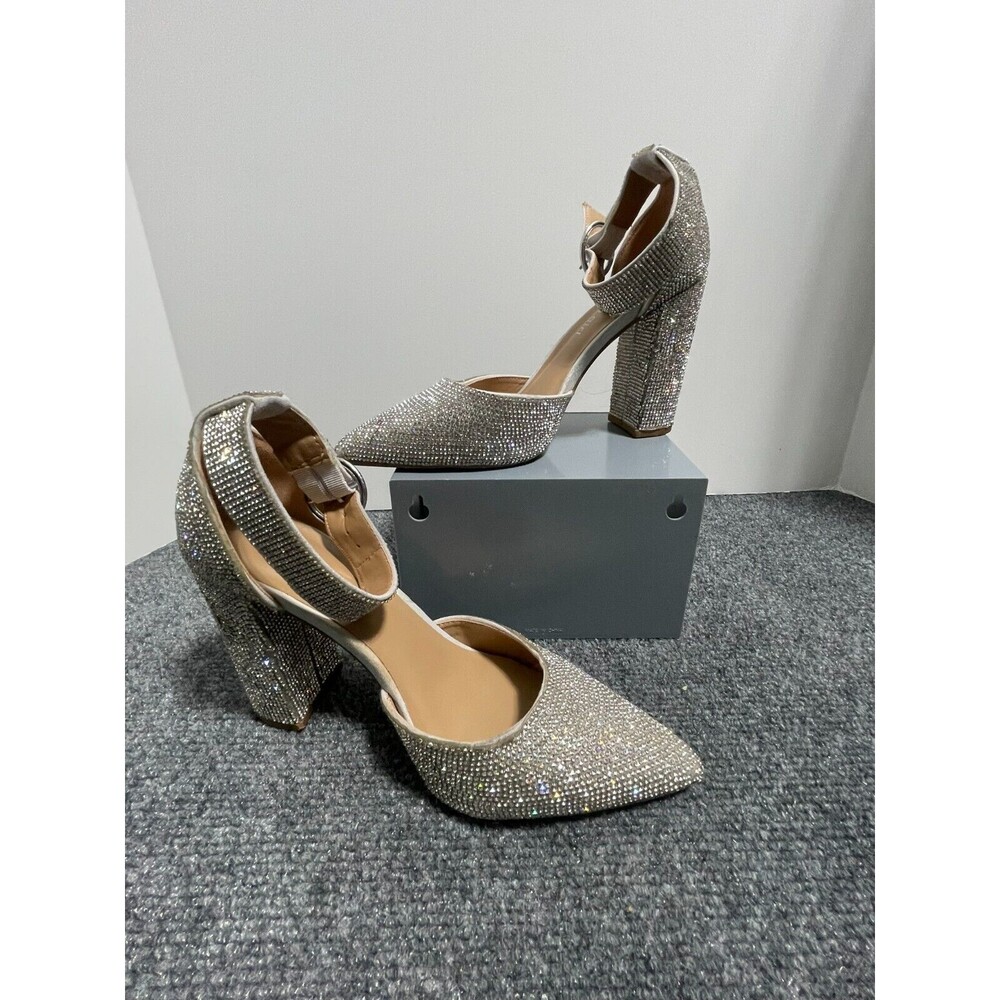Madden Girl Heels Saxon Two-Piece Pumps Women's Size 6M